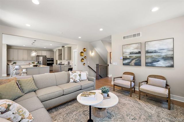 499 Cannonade Loop, Howell, MI 48843