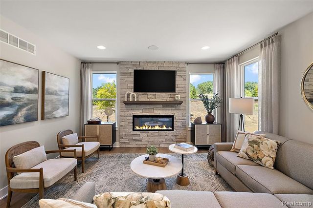 499 Cannonade Loop, Howell, MI 48843