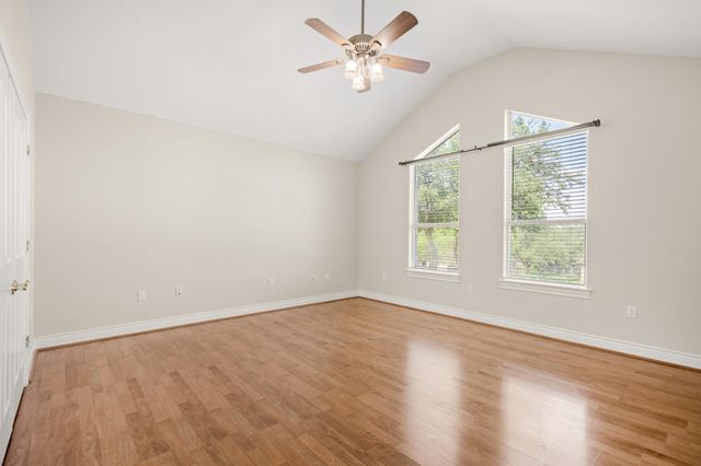 509 Meadow Oaks DR, Dripping Springs, TX 78620