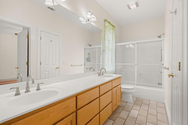 509 Meadow Oaks DR, Dripping Springs, TX 78620