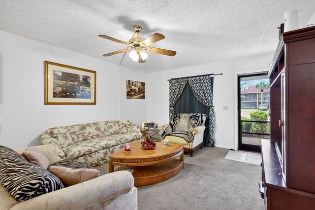 6536 Chasewood Drive A, Jupiter, FL 33458