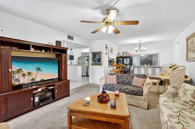 6536 Chasewood Drive A, Jupiter, FL 33458