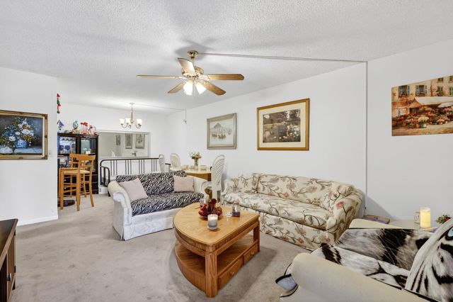 6536 Chasewood Drive A, Jupiter, FL 33458