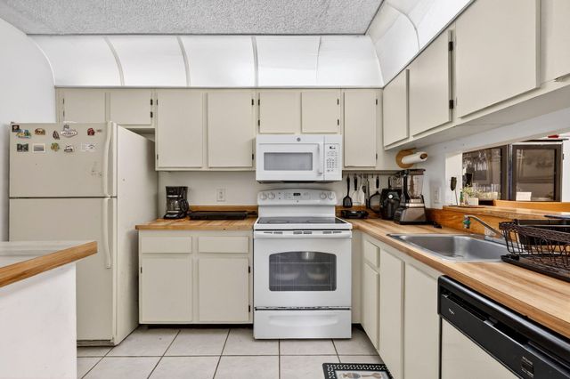 6536 Chasewood Drive A, Jupiter, FL 33458