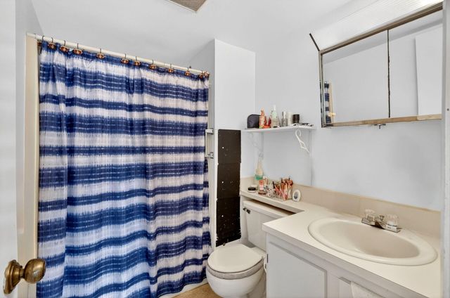 6536 Chasewood Drive A, Jupiter, FL 33458