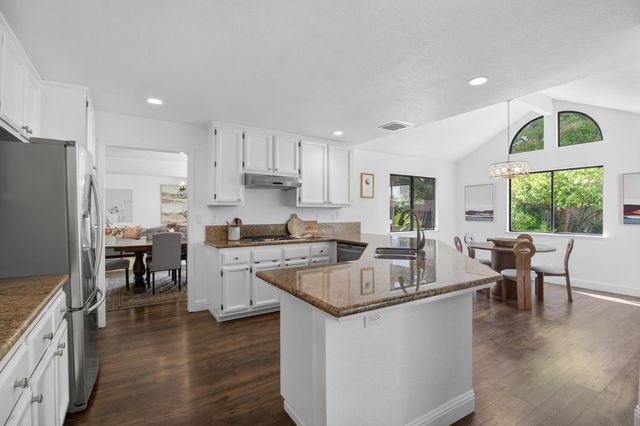 427 Taggert Ct, Roseville, CA 95678
