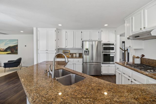 427 Taggert Ct, Roseville, CA 95678