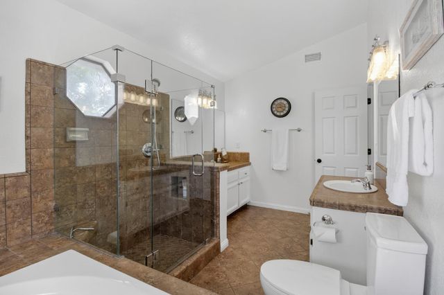 427 Taggert Ct, Roseville, CA 95678