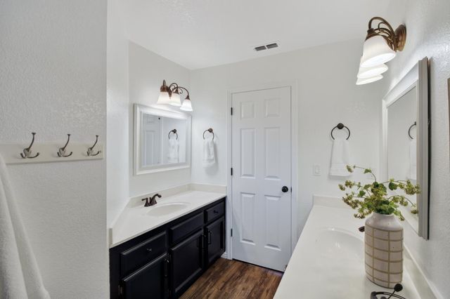 427 Taggert Ct, Roseville, CA 95678