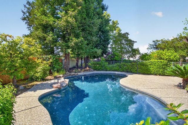 427 Taggert Ct, Roseville, CA 95678