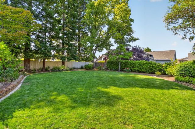 427 Taggert Ct, Roseville, CA 95678