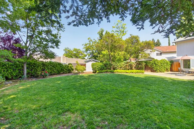 427 Taggert Ct, Roseville, CA 95678