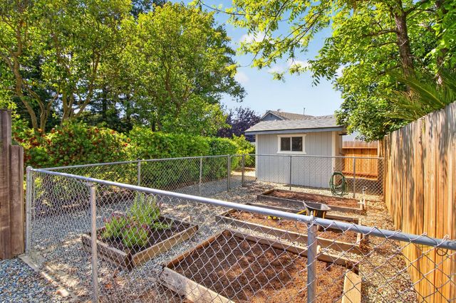 427 Taggert Ct, Roseville, CA 95678