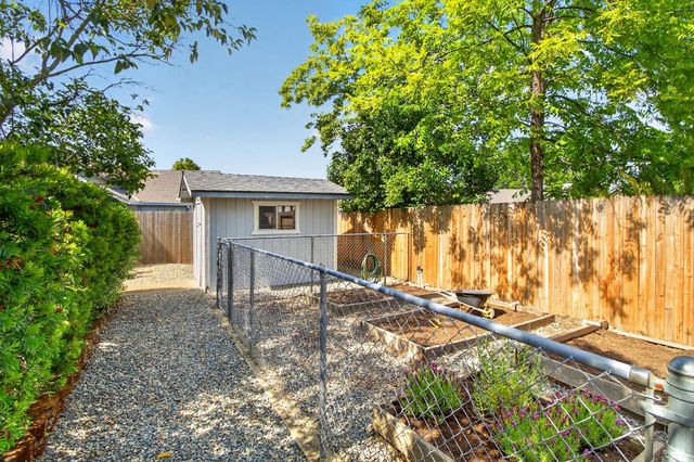 427 Taggert Ct, Roseville, CA 95678