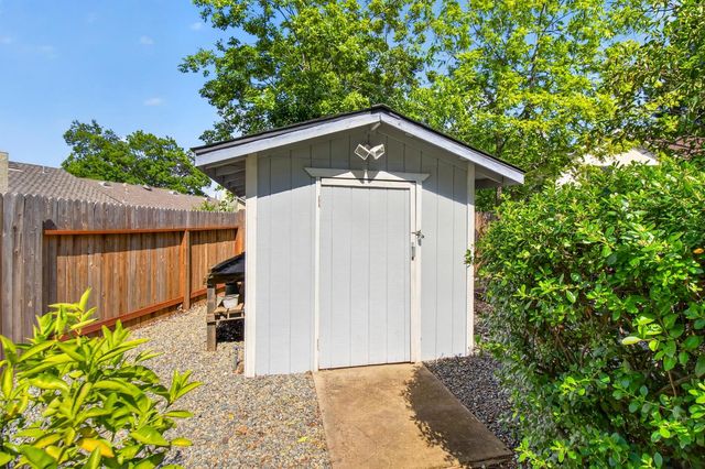 427 Taggert Ct, Roseville, CA 95678