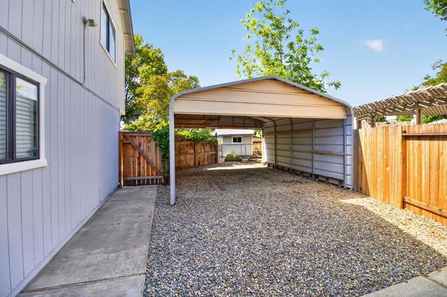 427 Taggert Ct, Roseville, CA 95678