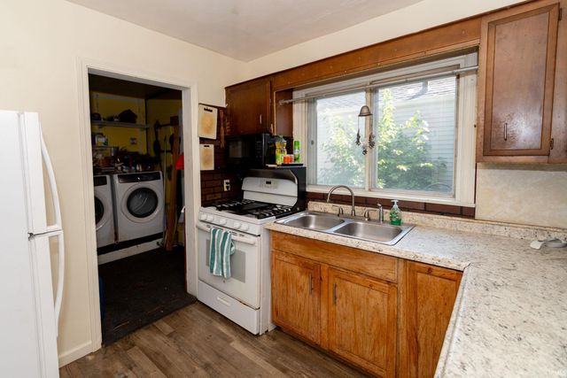 411 Donmoyer Avenue, South Bend, IN 46614