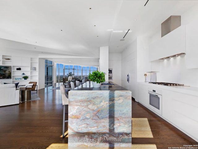 4242 Broadway Apt 2001, San Antonio, TX 78209