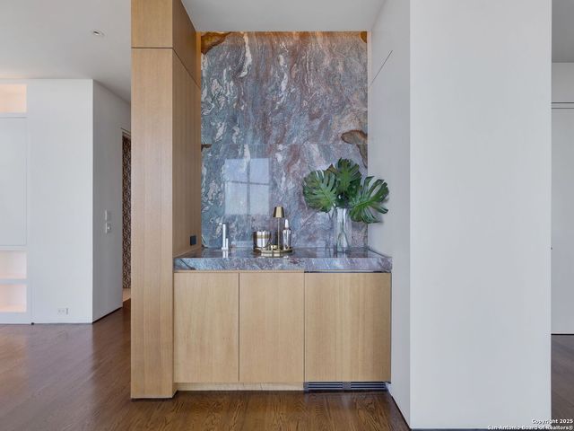 4242 Broadway Apt 2001, San Antonio, TX 78209