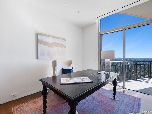 4242 Broadway Apt 2001, San Antonio, TX 78209