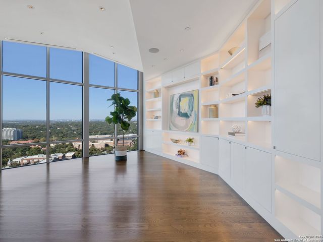 4242 Broadway Apt 2001, San Antonio, TX 78209