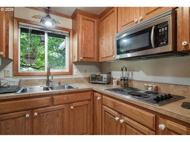 2215 Nw CIRCLE Blvd, Corvallis, OR 97330