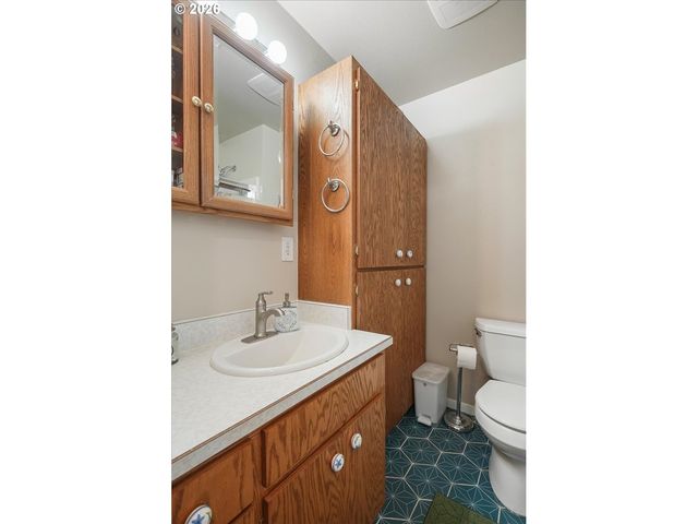 2215 Nw CIRCLE Blvd, Corvallis, OR 97330