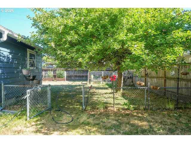 2215 Nw CIRCLE Blvd, Corvallis, OR 97330