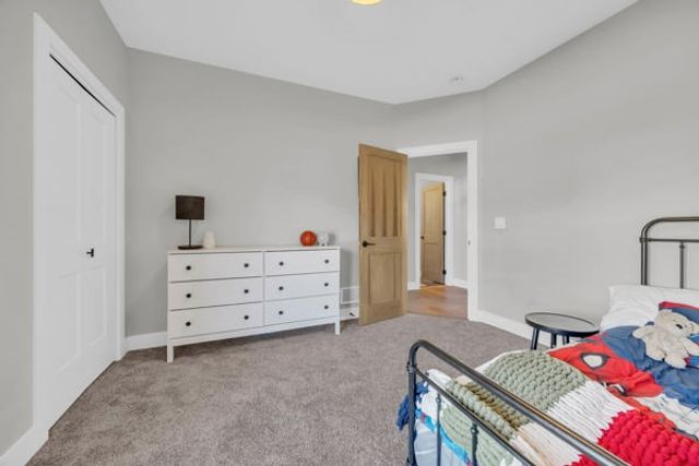 6720 Caldwell Lane NE, Cedar Rapids, IA 52411