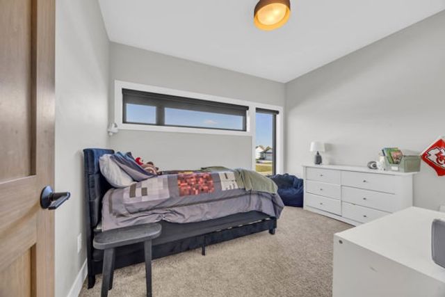 6720 Caldwell Lane NE, Cedar Rapids, IA 52411