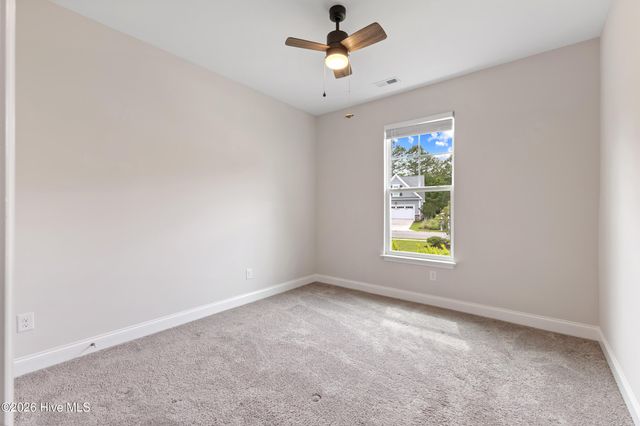 162 Autumn Breeze Lane NE, Bolivia, NC 28422