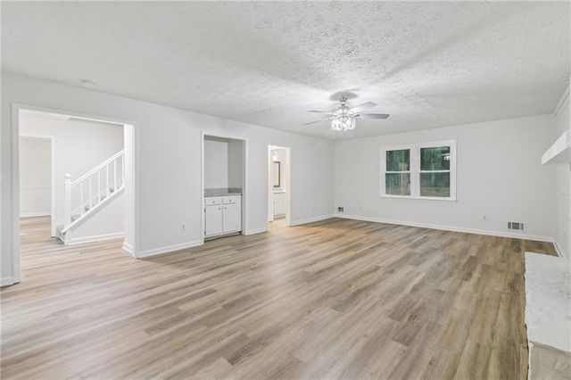 330 Benjamin Circle, Fayetteville, GA 30214