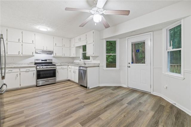 330 Benjamin Circle, Fayetteville, GA 30214