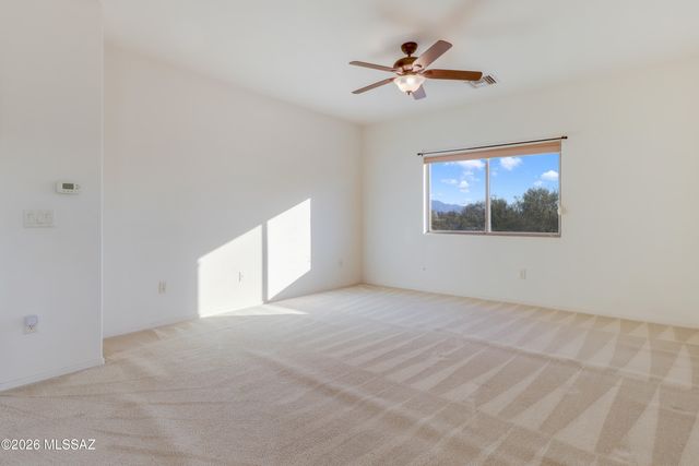 86 E Calle Trona, Green Valley, AZ 85614