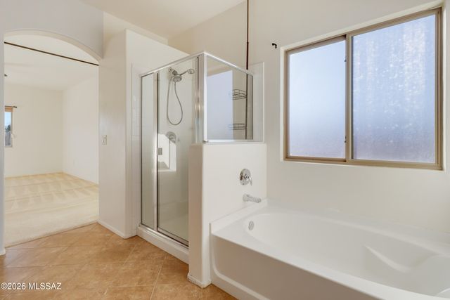 86 E Calle Trona, Green Valley, AZ 85614