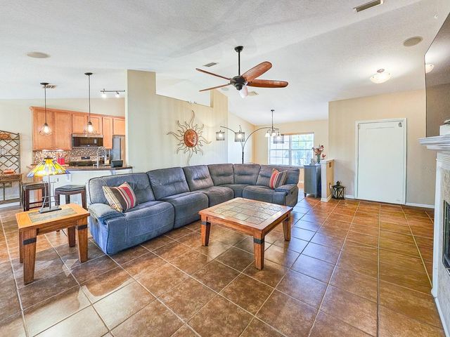 5 ZORLOU COURT, Palm Coast, FL 32164