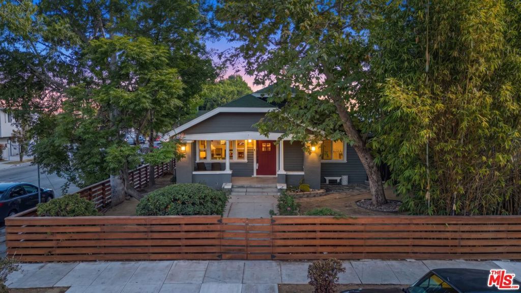 5802 Lexington Avenue, Los Angeles, CA 90038
