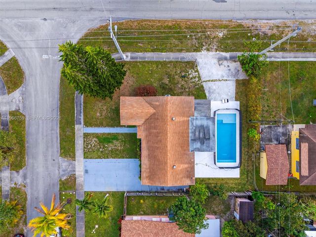 190 NE 173rd St, Miami, FL 33162