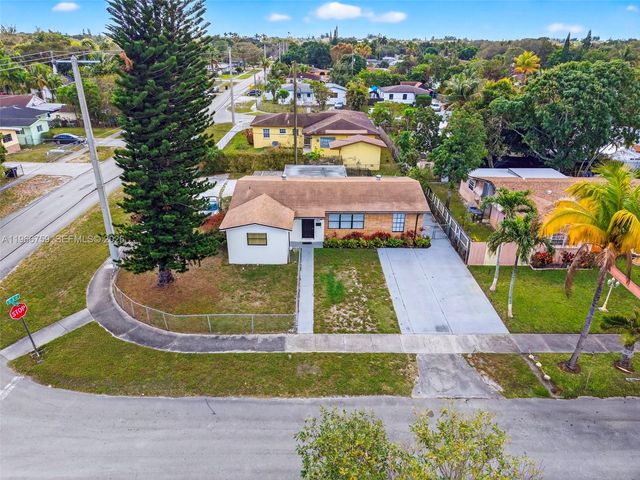 190 NE 173rd St, Miami, FL 33162