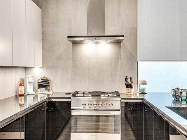 825 NW 6TH Street, Oklahoma City, OK 73106