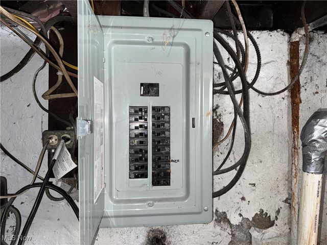 71347 Hall Street, St Clairsville, OH 43950