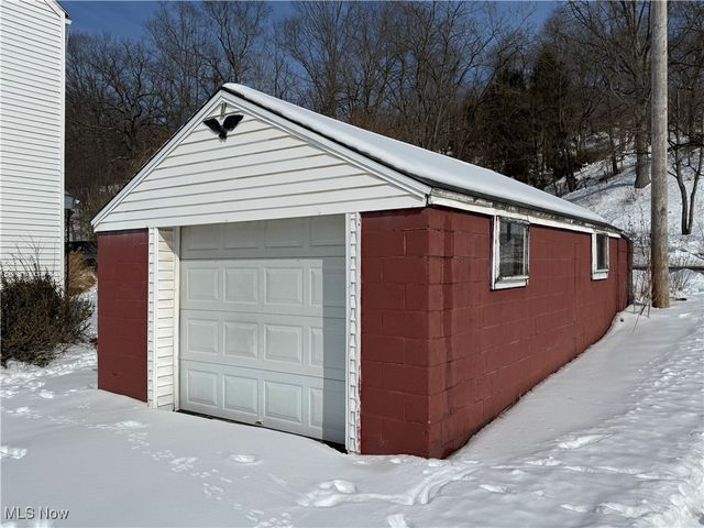 71347 Hall Street, St Clairsville, OH 43950