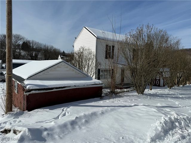 71347 Hall Street, St Clairsville, OH 43950