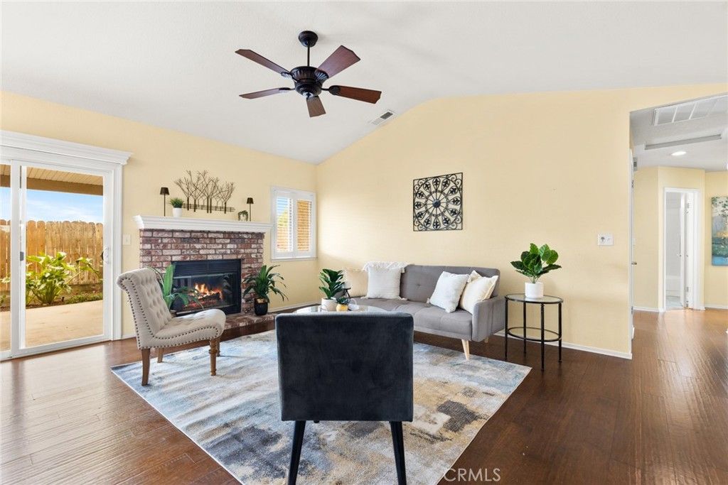 Image 2 of property listing at 257 Autumn Gold, Chico, CA 95973