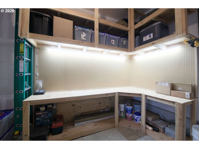 35361 FAIRFIELD Ct, St Helens, OR 97051