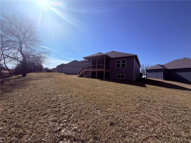 9439 N Belton Avenue, Kansas City, MO 64154