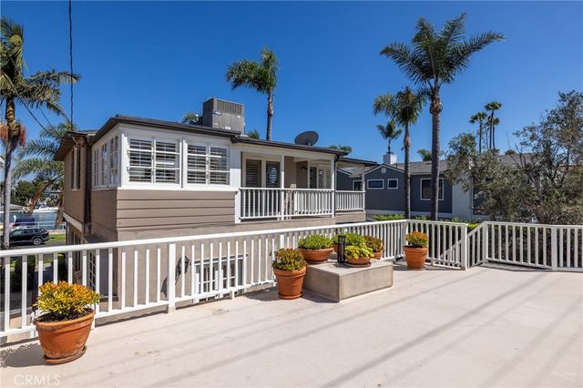 241 Bay Shore, Long Beach, CA 90803