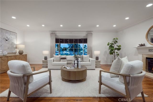 241 Bay Shore, Long Beach, CA 90803