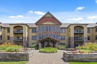1940 Fulham Street 207, Roseville, MN 55113