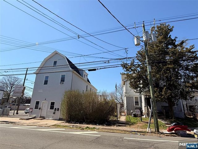 335 Myrtle Avenue, Irvington, NJ 07111